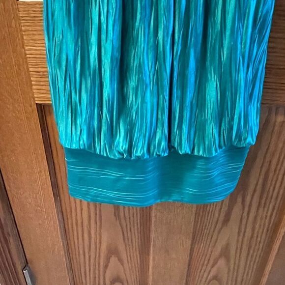 Juniors Medium Aqua Green Shiny Dress Mini - Picture 3 of 5